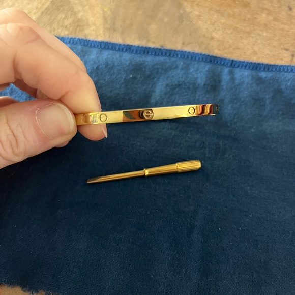 Gold tone Bangle Bracelet with Screwdriver - Picture 1 of 1